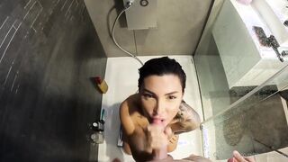 Sesso con fica italiana nella doccia