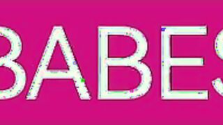 Una tettona tatuata da scopare