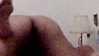 trio Marito bisex ti fa inculare da un amico e dopo sborra nella fica della  moglie