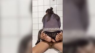 Sesso con collega in pausa pranzo