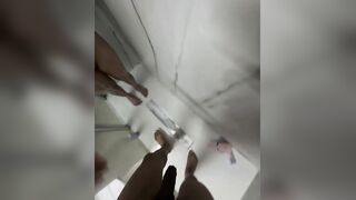 Pompino moglie italiana in vancaza nella doccia