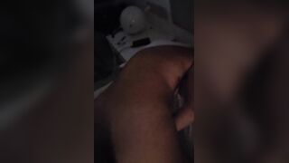 E' una zoccola una vera troia