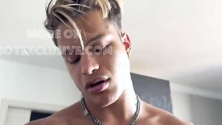 Threesome gay con D3n15 D0s10 OF