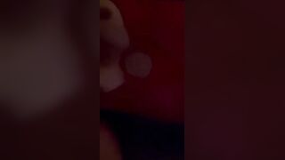 Sono sola in casa giochi con me?