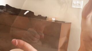 Pompino Milf bionda amatoriale con sborrata in bocca