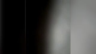 Mi sei venuto negli occhi non vedo un cazzo