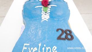 Ev3line D3llai oggi è il mio compleanno e voglio scopare coi soldati