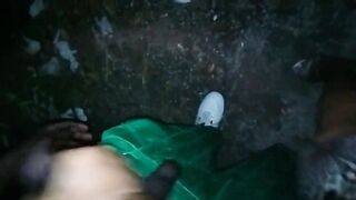 A mia moglie piace segare i neri nei parchi pubblici