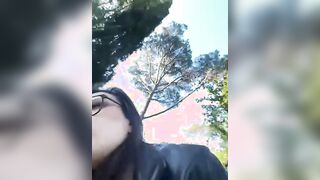 Esibizionista italiana al parco