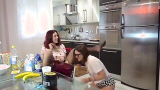 Cuciniano e lesbichiamo in cucina