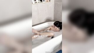 Ambr4 inculata a Milano da un suo fan