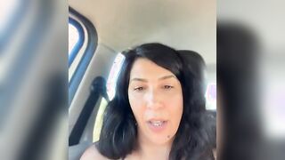 Guida tranquillo voglio solo succhiarti il cazzo