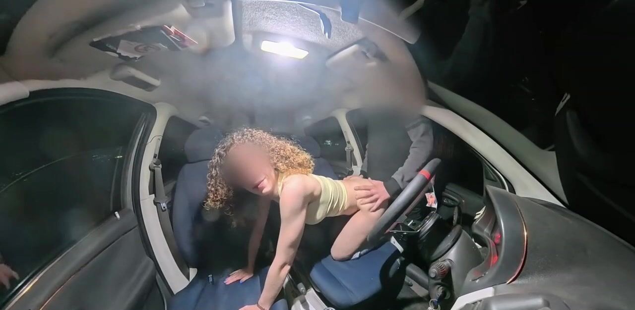Cazzo sono venuto mentre pasava il motorino