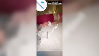 Michelle Comi piedi solletico