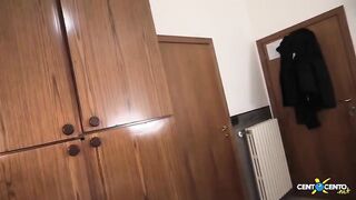Uccello o bottiglia nel culo se lo piglia - Film cxc intero