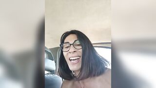 Appena mi vedi devi avere già il cazzo duro