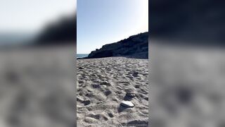 Prendendo il sole nuda in spiaggia italiana culona fica