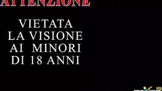 Coppia Piacentina - La prima volta e il letto si ribalta