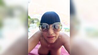 Milf tettona in live in vacanza
