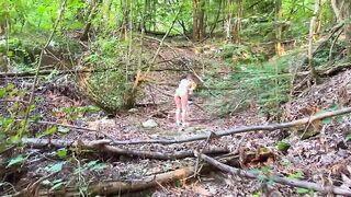 Passeggiata nel bosco con scopata amatoriale Milf tettona