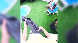 Due fiche ci provano col tipo della piscina