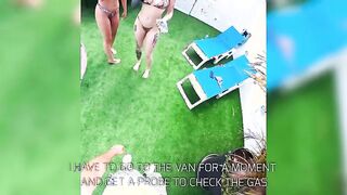 Due fiche ci provano col tipo della piscina