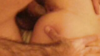 Anna ingroppata da un albanese