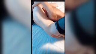 Prima volta di mia moglie con una donna (Lesbicata amatoriale)