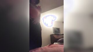 La musica mi arrapa...mi masturbo