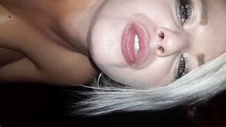 Pompa con ingoio bionda italiana tatuata Pov