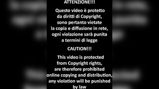 Gang bang in piscina della splendida Emmanuelle Noire