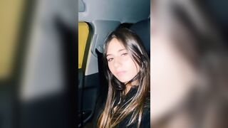 Giada come ti sei vestita? SE VUOI GIOCO CON LE TUE PALLE