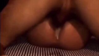 Il cornuto mi fa scopare la sua troia