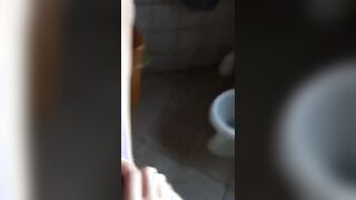 Dammelo in culo ma poi voglio la sborra