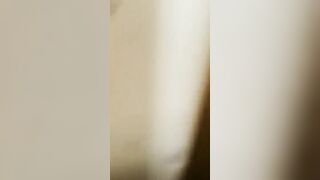 Sbirciatina in doccia