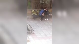 Tieni il cazzo nei pantaloni viscido