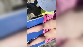 Estate 2021 moglie in spiaggia