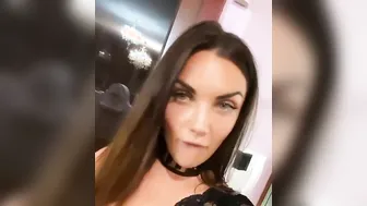 Elettra Lamborghini video porno su ItPornIt