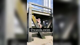 Wanda Nara in bikini