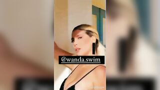 Wanda Nara in bikini