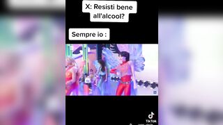Martina la biricchina leccami la vagina TikTok