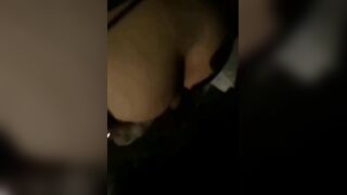 Esibizionismo moglie al ristorante e pompino nel parcheggio