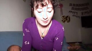 Milf italiana fa un pompino a suo marito