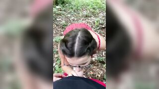 Marina la pompinara trentina succhia cazzone all'aperto