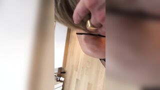 Quanto ti piace succhiare? Pompino allo specchio