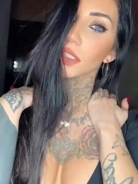 Morettina tatuata ita splendida