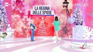 Bianca Guaccero in total green