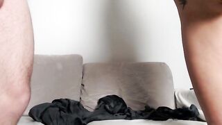 Giulia scopata a pecorina e sborrata in faccia