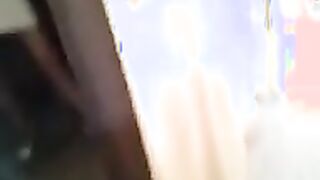 Milf italiana fa la porca al bar