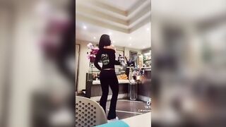 Barista con gran culo di Trento TIKTOK